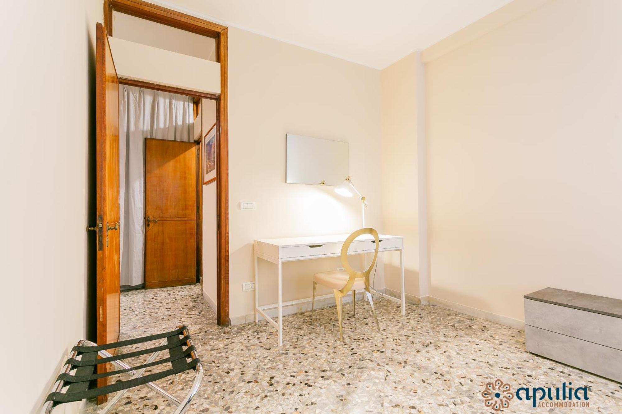 Piccinni Guesthouse By Apulia Accommodation Бари Экстерьер фото